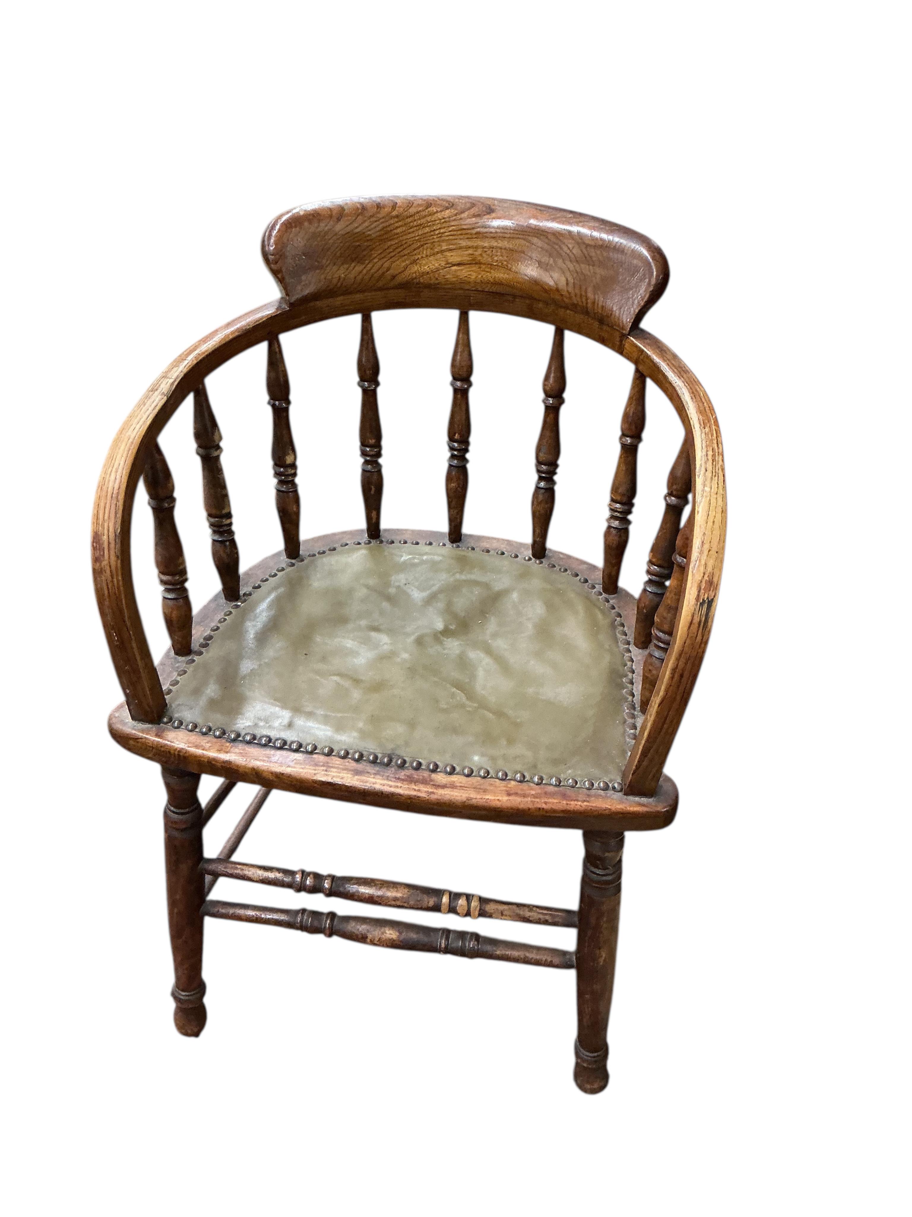 Four early 20th century ash and elm smoker's bow chairs